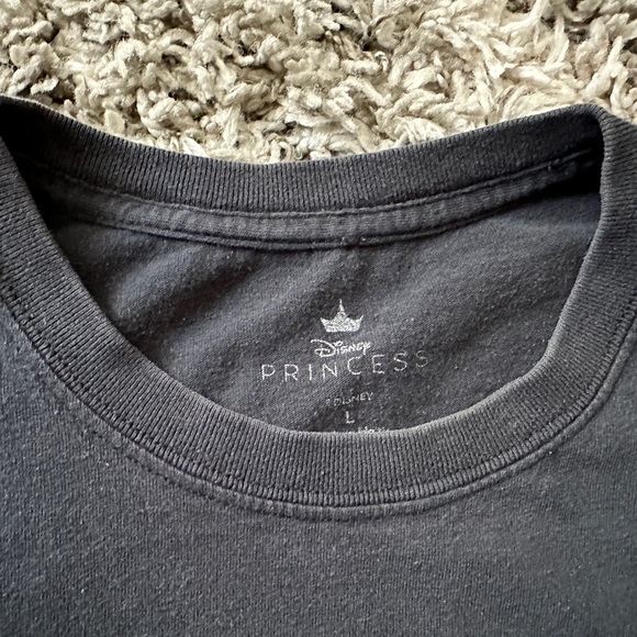 Disney Princess Aladdin magic carpet t-shirt - Picture 4 of 5